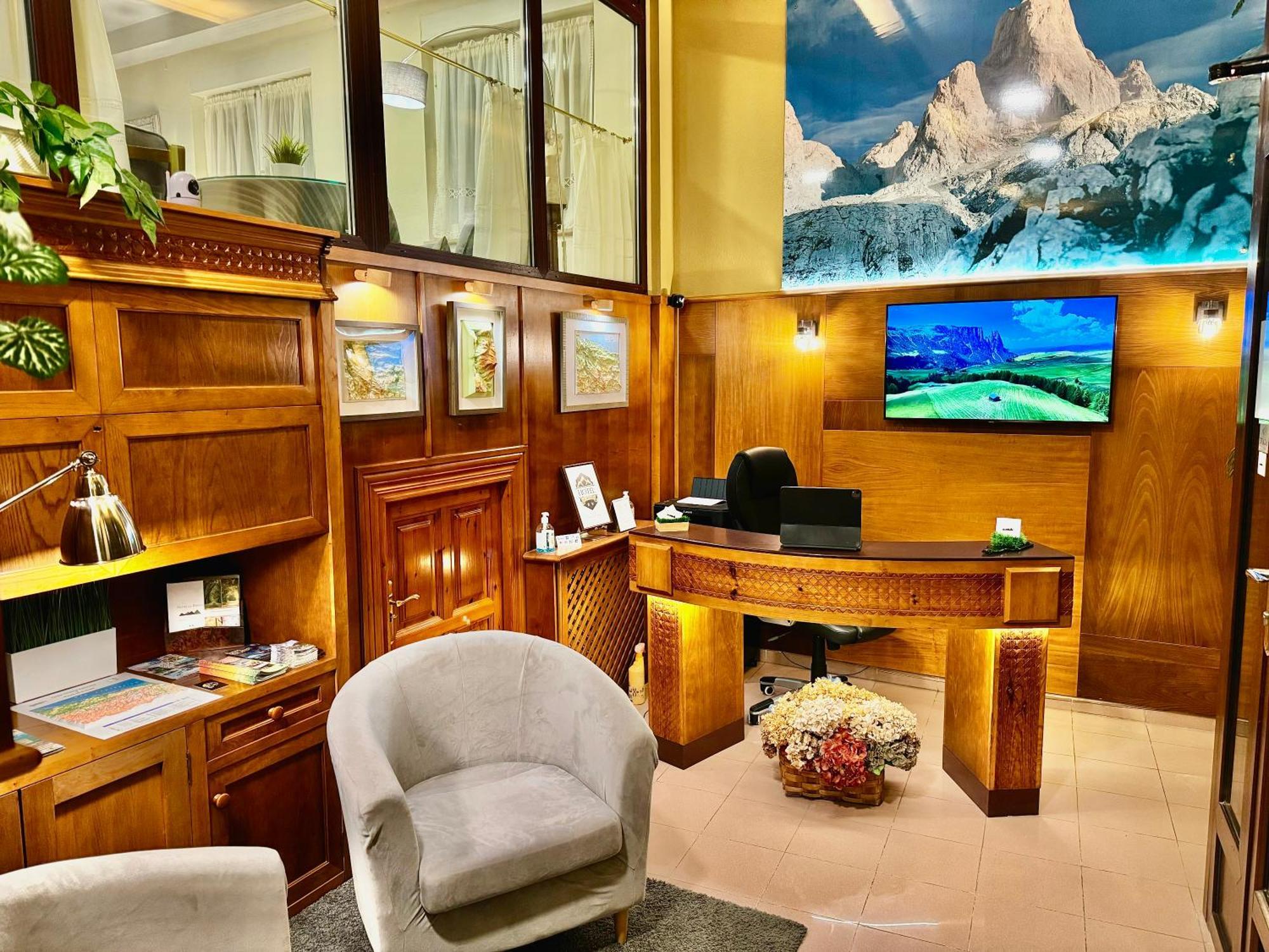 Hotel La Rivera Arenas De Cabrales Ngoại thất bức ảnh