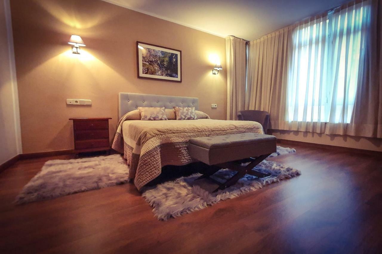 Hotel La Rivera Arenas De Cabrales Ngoại thất bức ảnh